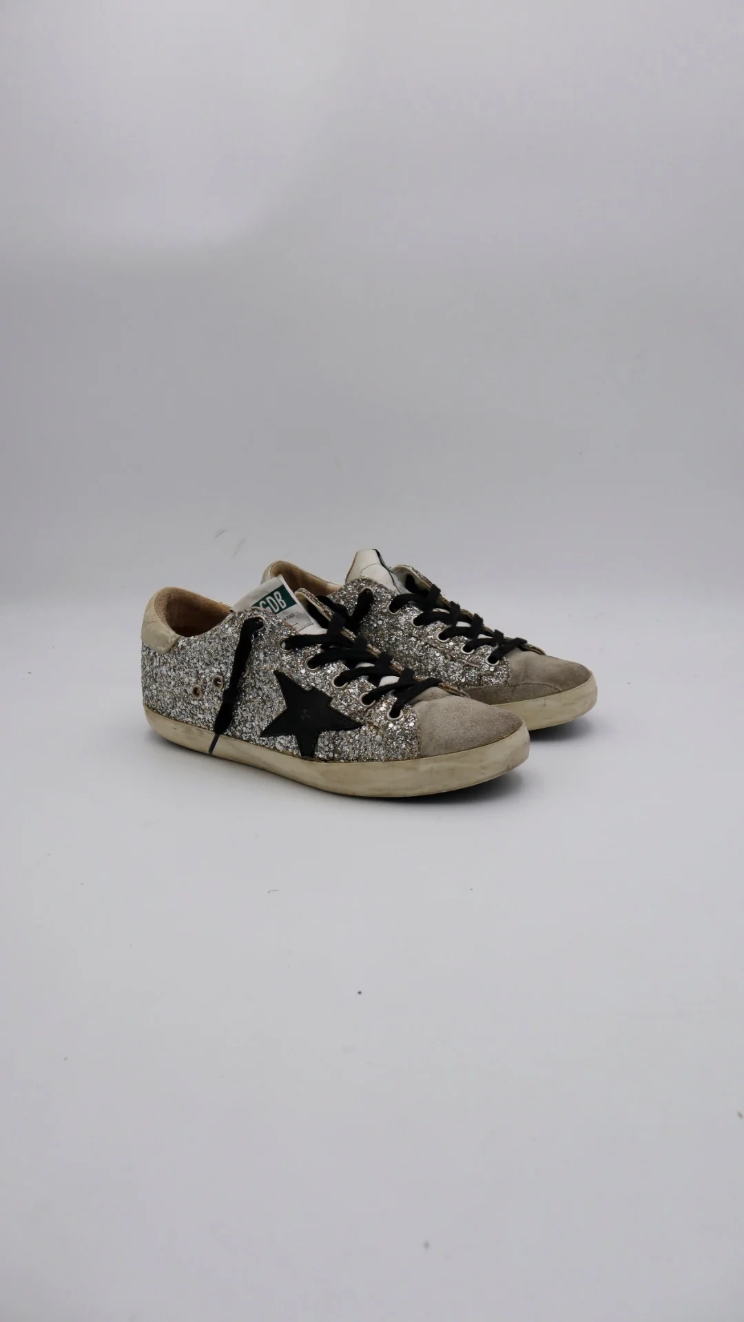 Golden Goose Superstar 2
