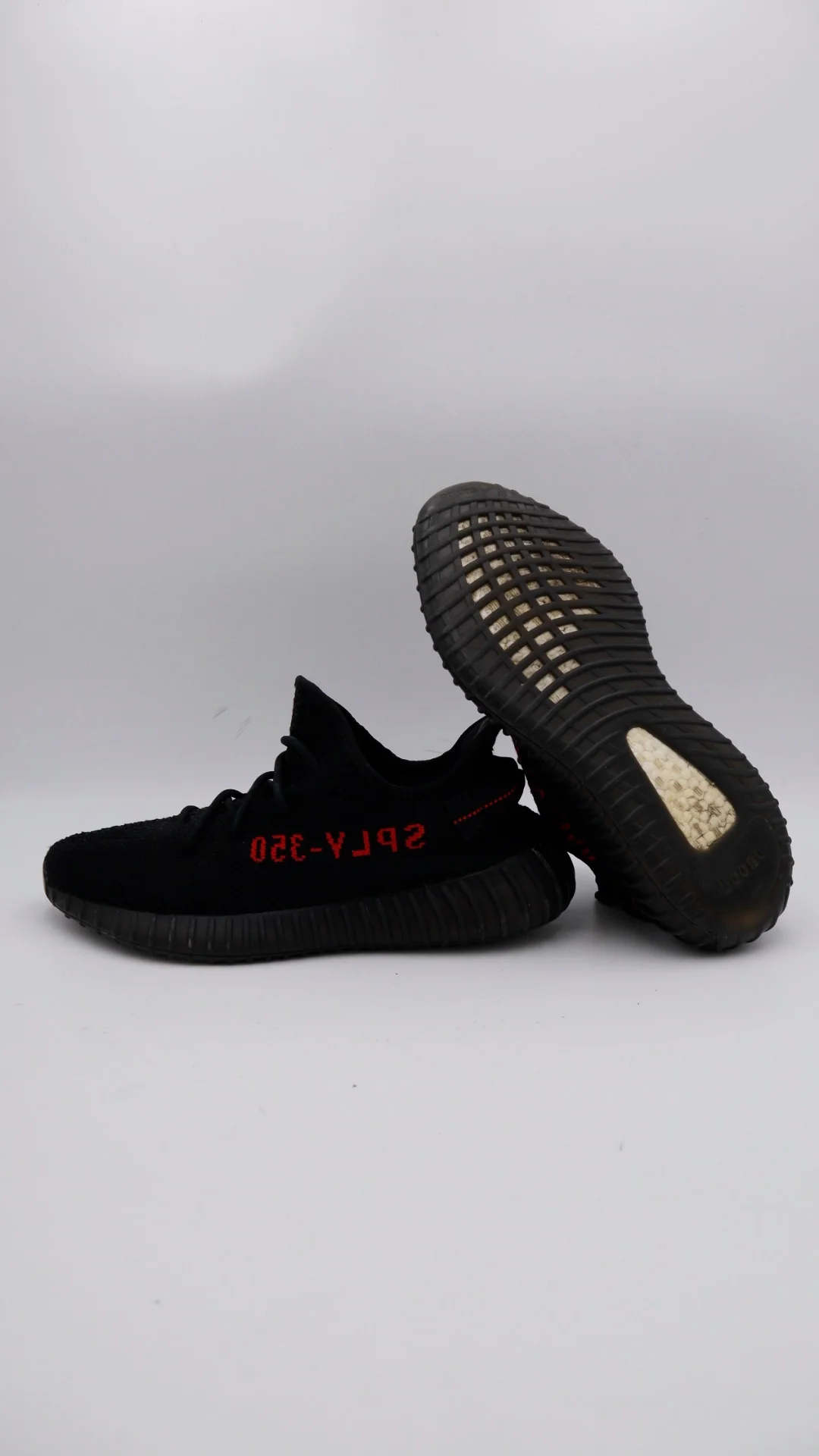 Yeezy 350 Bred 4