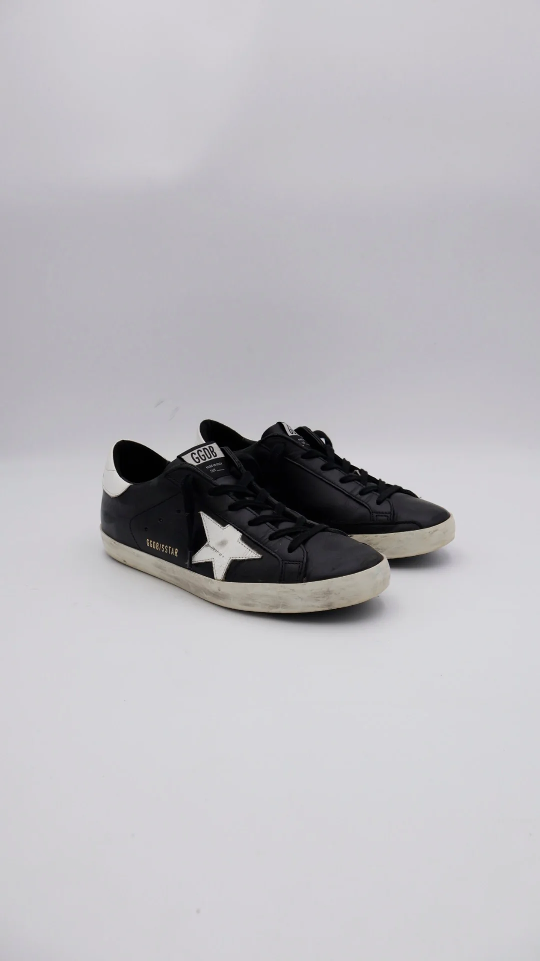 Golden Goose Superstar 2