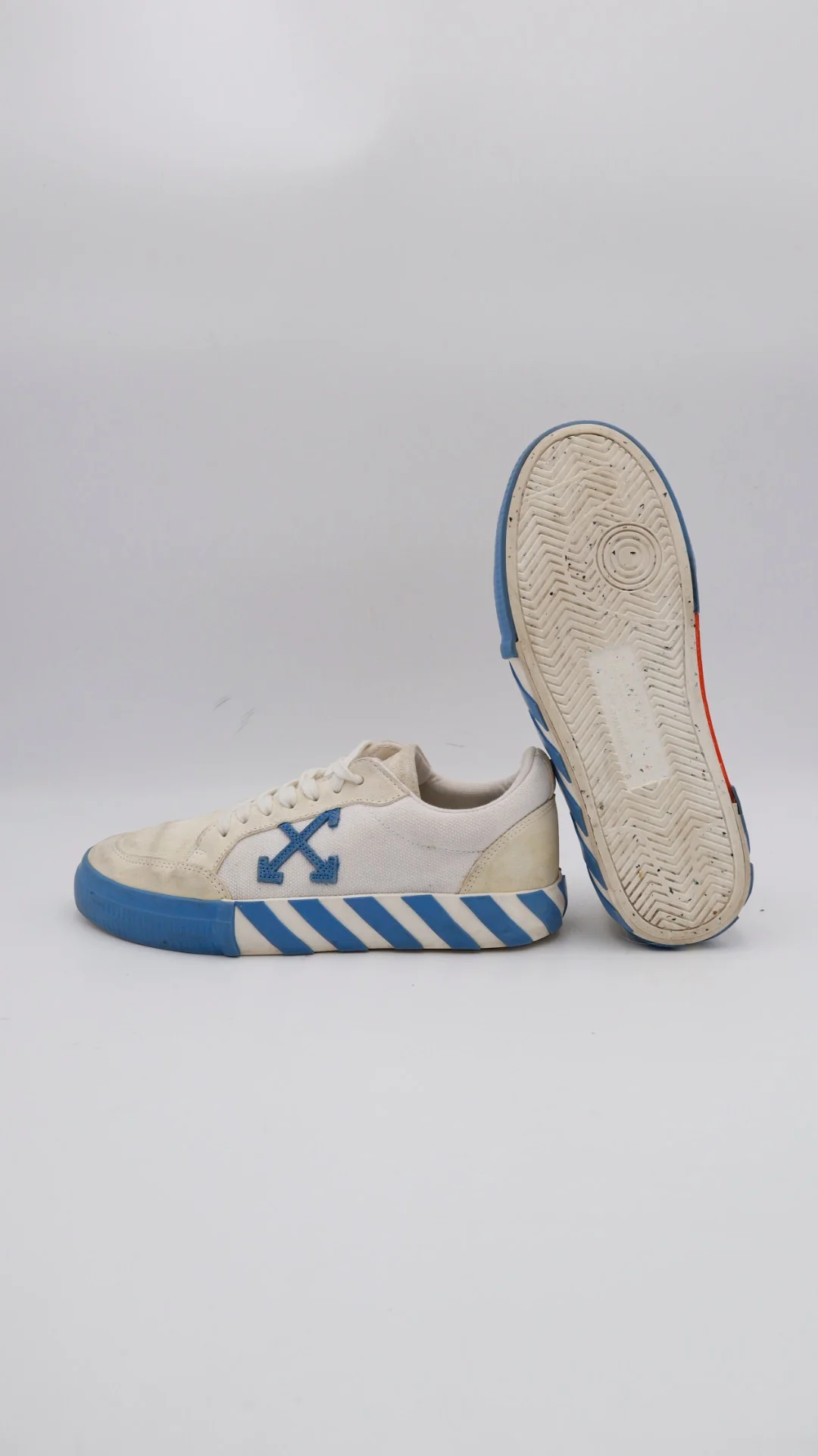 Off Vulc White Blue 6