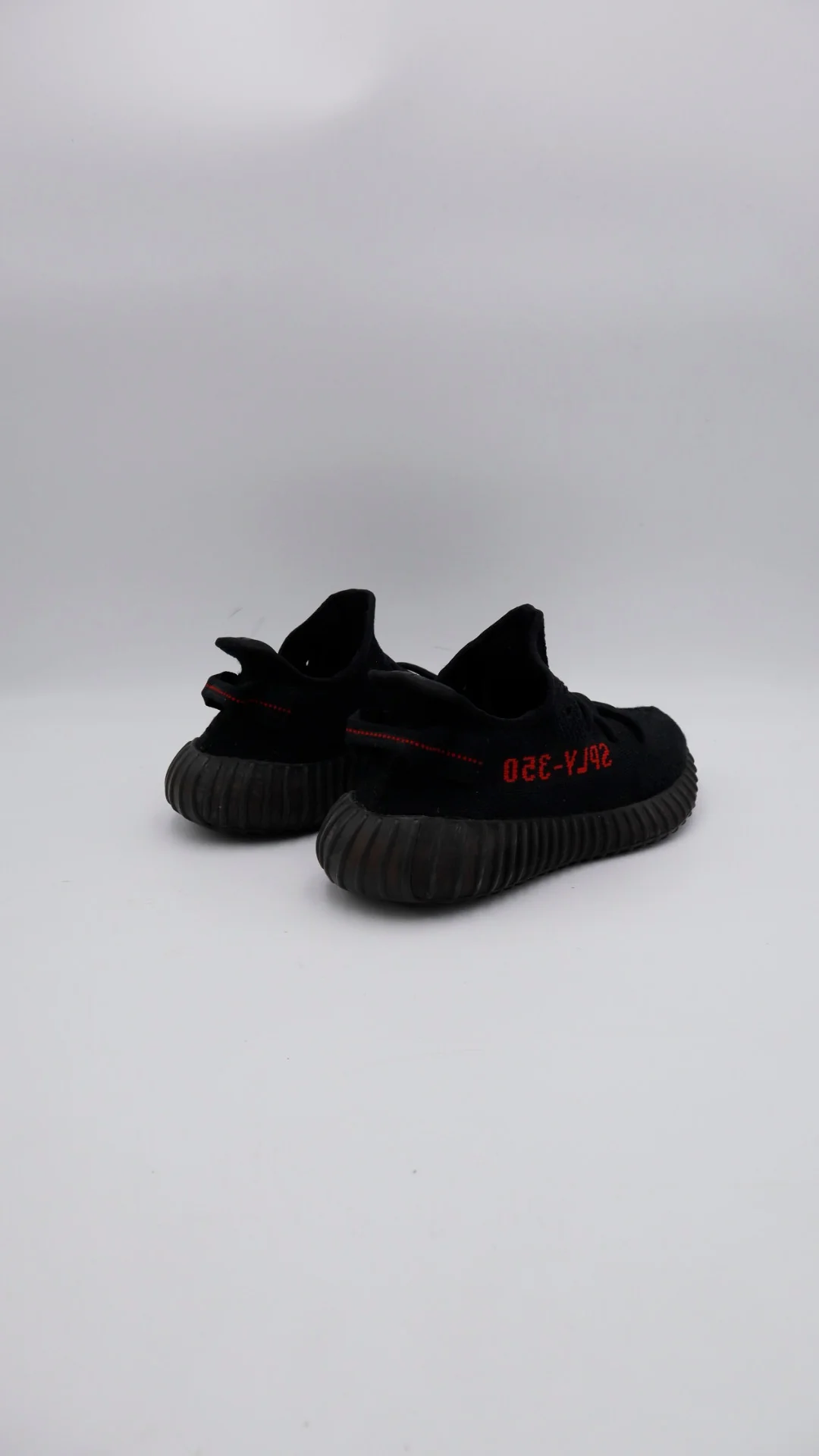 Yeezy 350 Bred 4