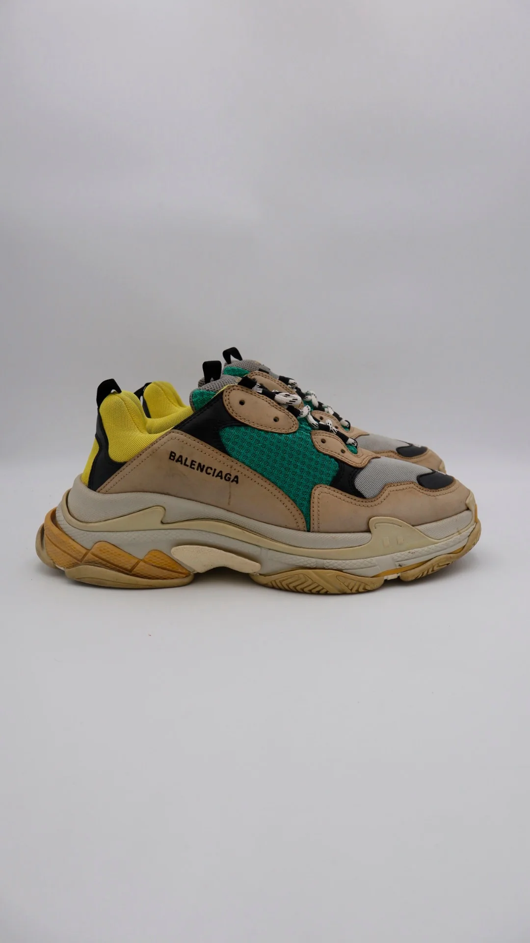 Balenciaga Triple S 