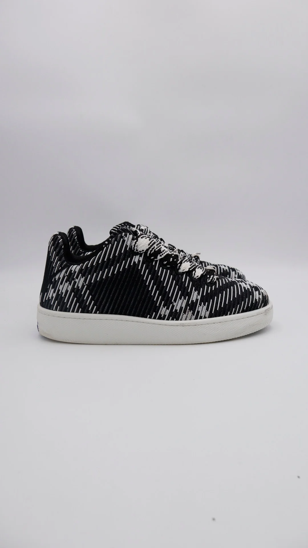 Burberry Trim