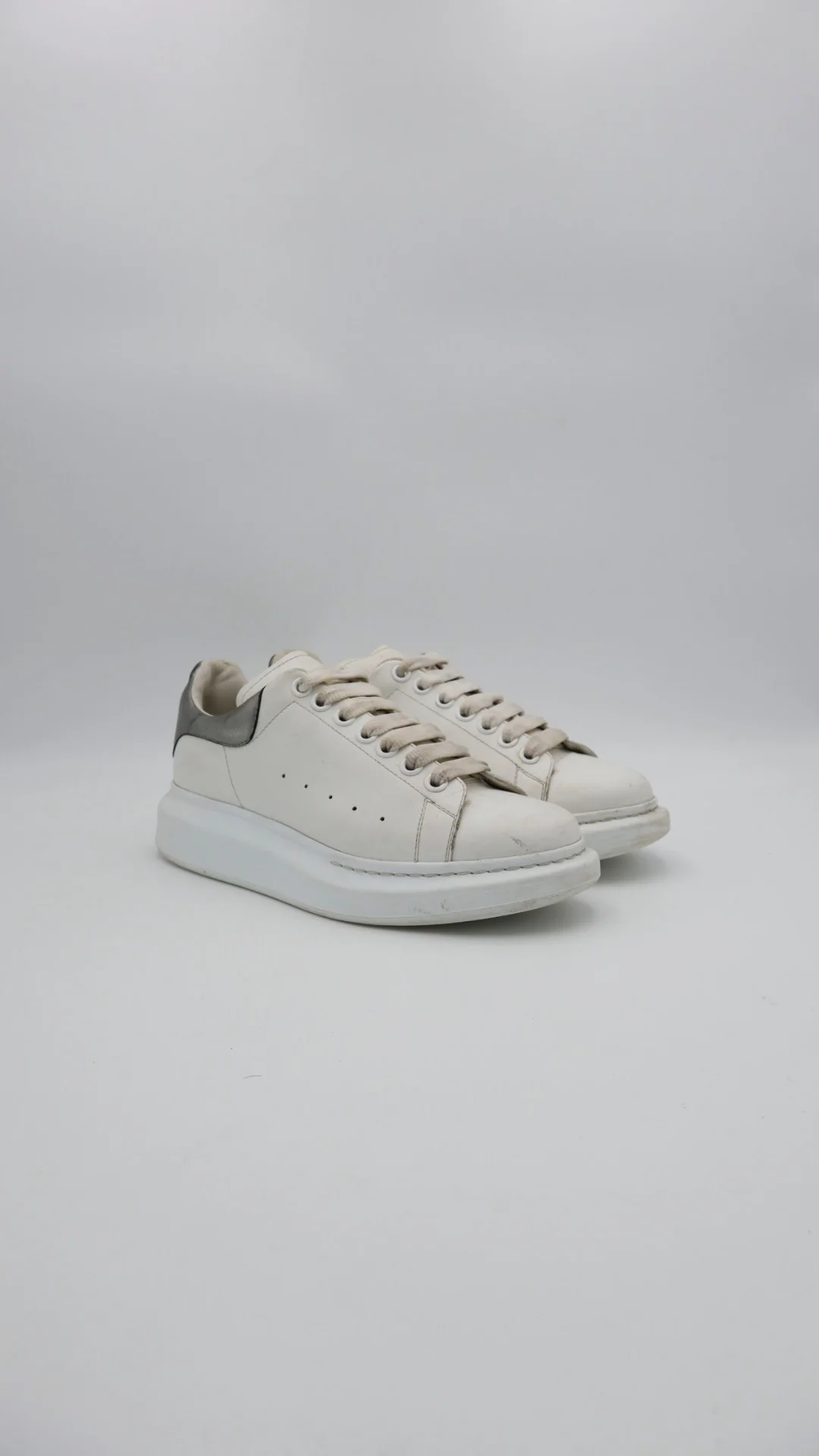 Mcqueen White Silver  2