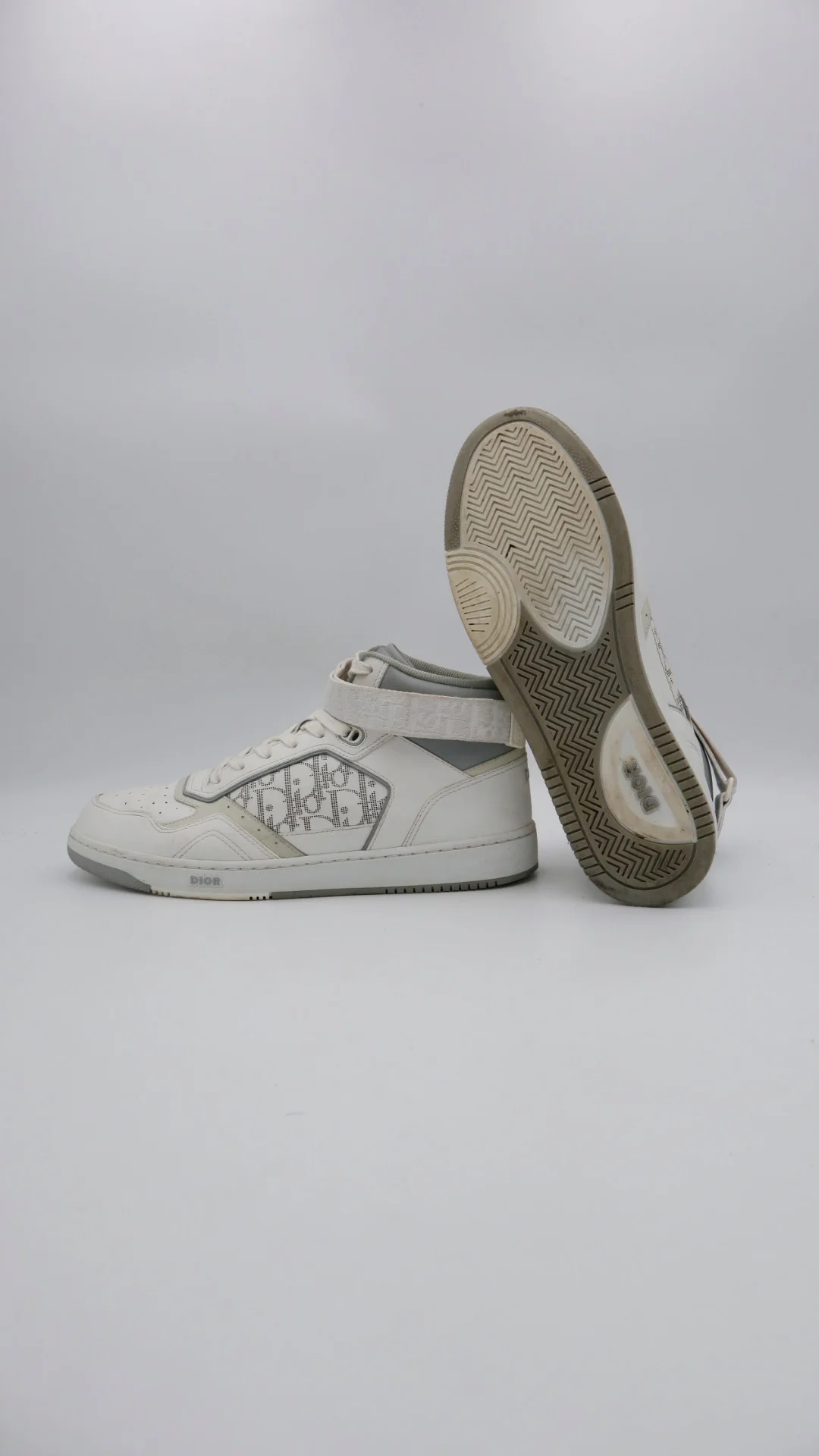 Dior B27 High 5