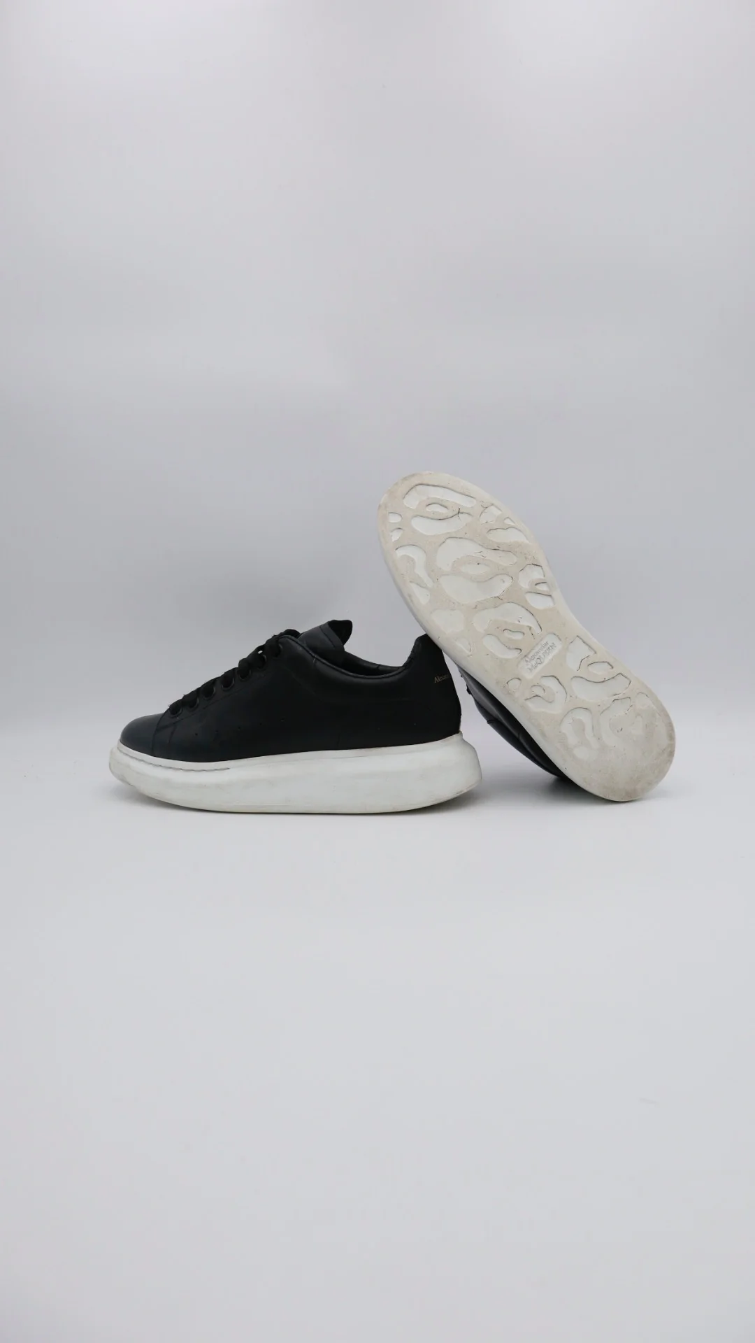 Mcqueen Black N White 5
