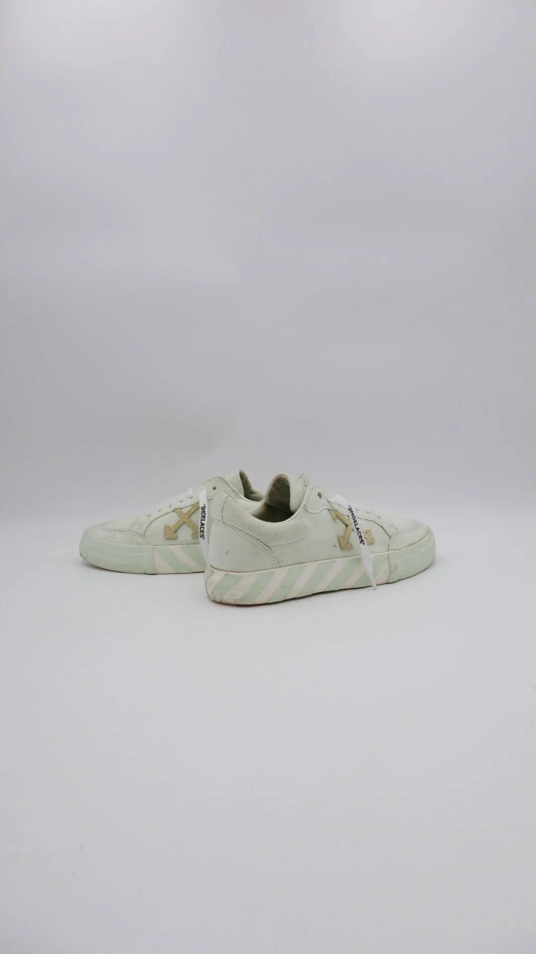 Off Vulc Low 4