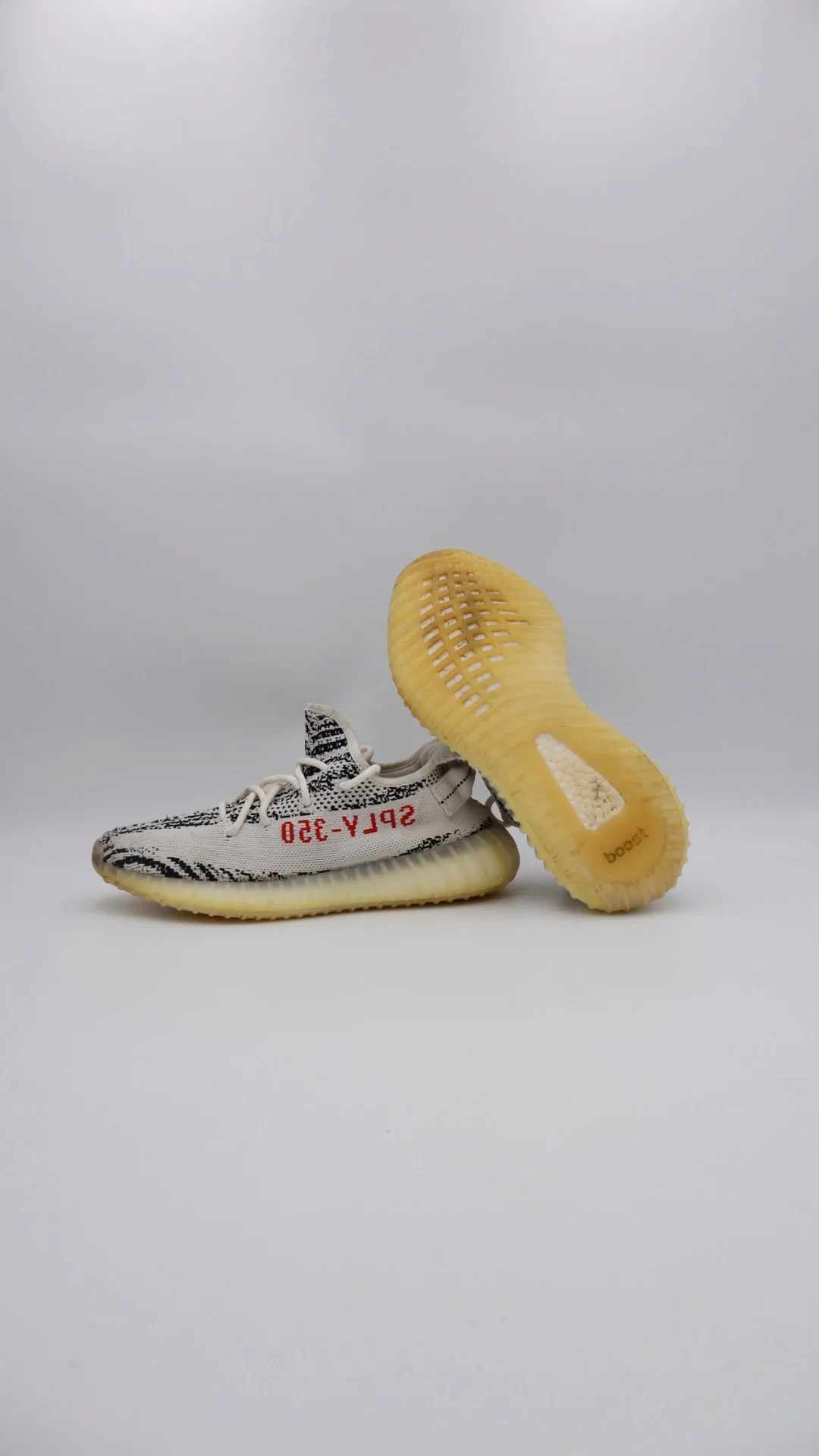 Yeezy 350 Zebra  5