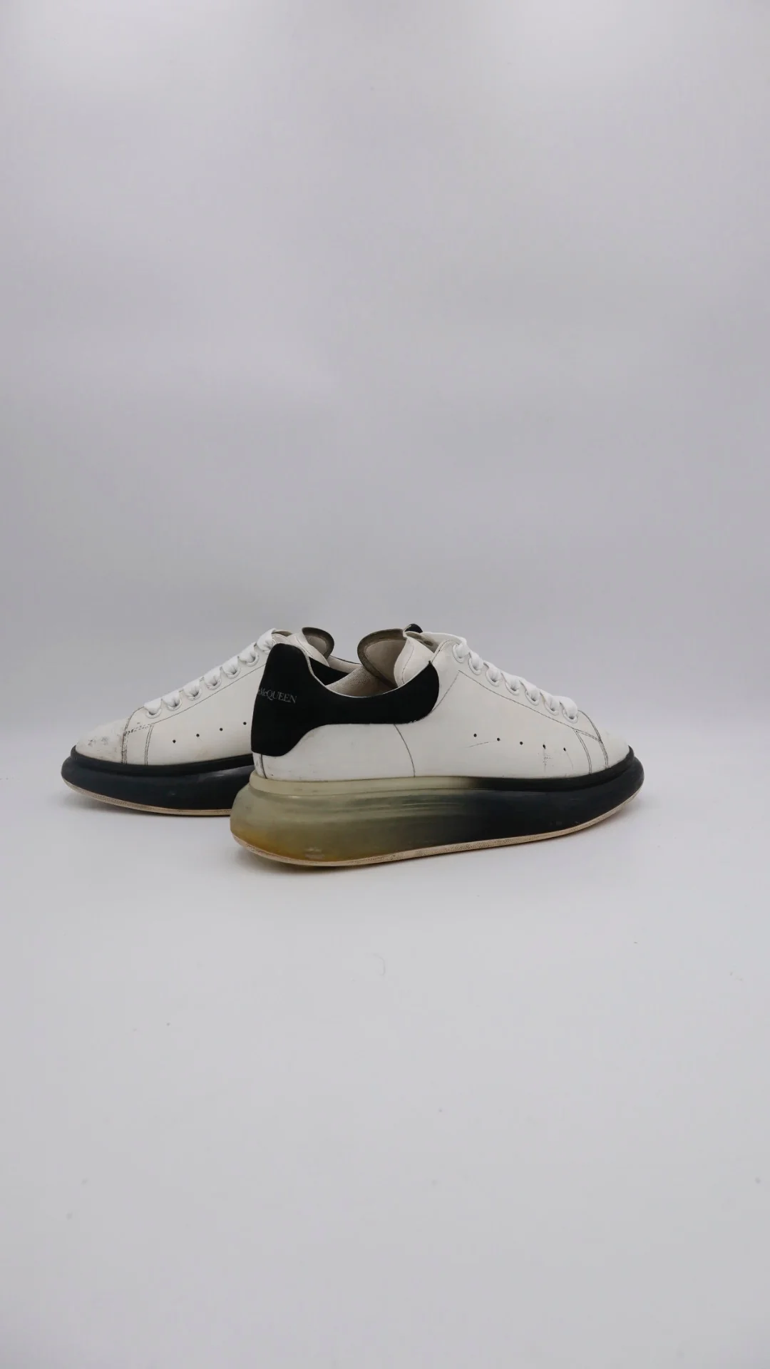 Mcqueen White Black Valve  4