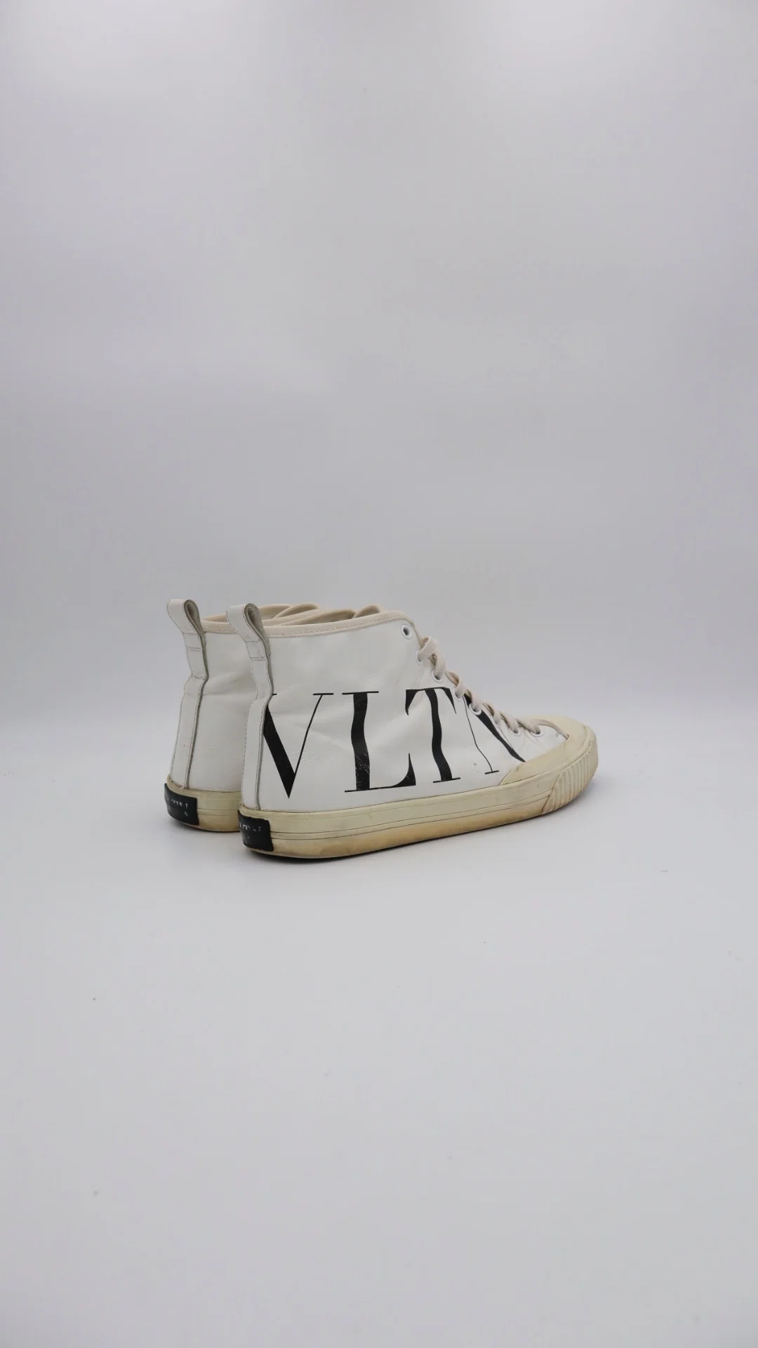 Valentino High 3