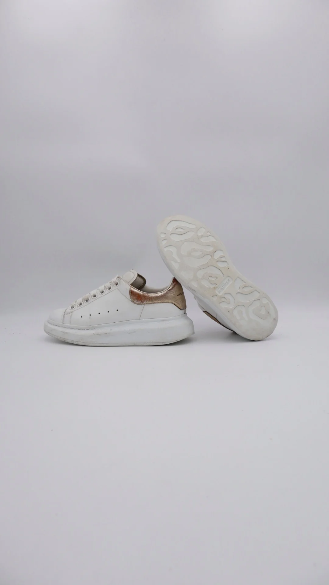 Mcqueen Gold 5