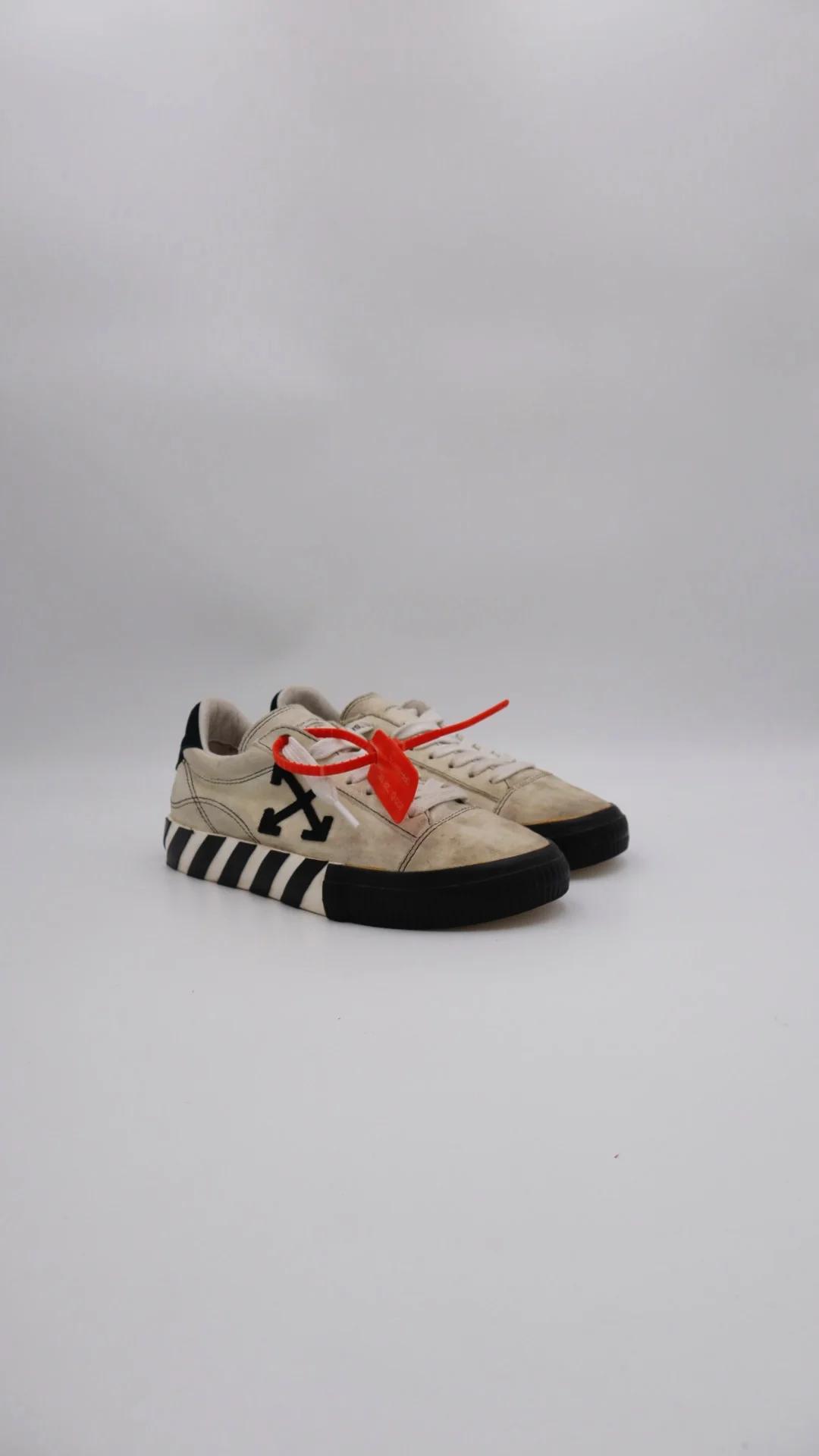 Off Vulc Low 2