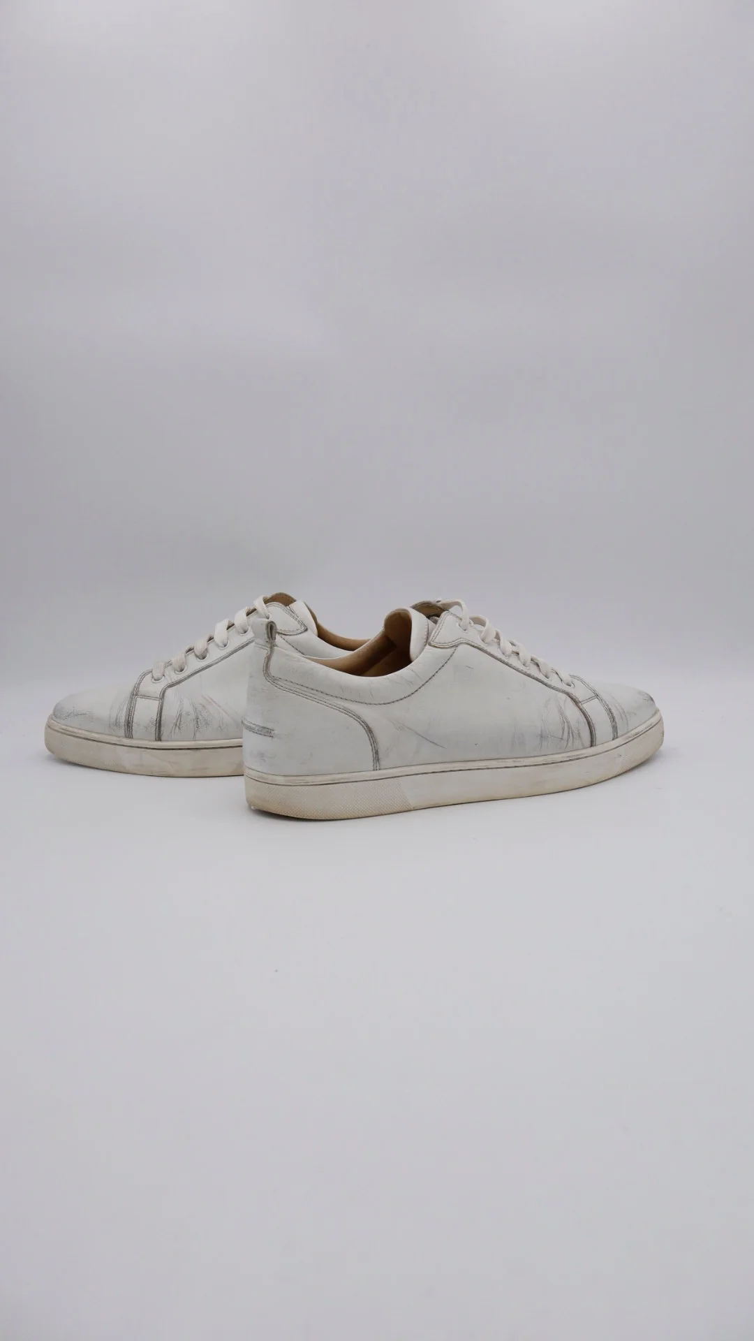Louboutin Low Clásico  4