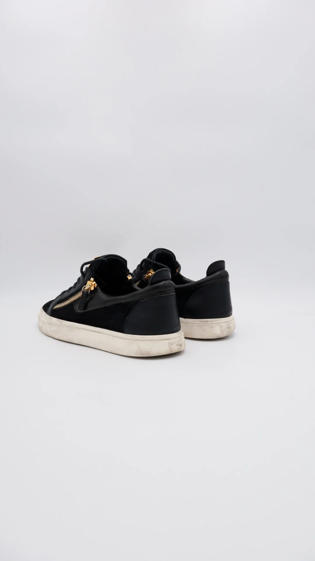 Giuseppe Zanotti #s0926 4